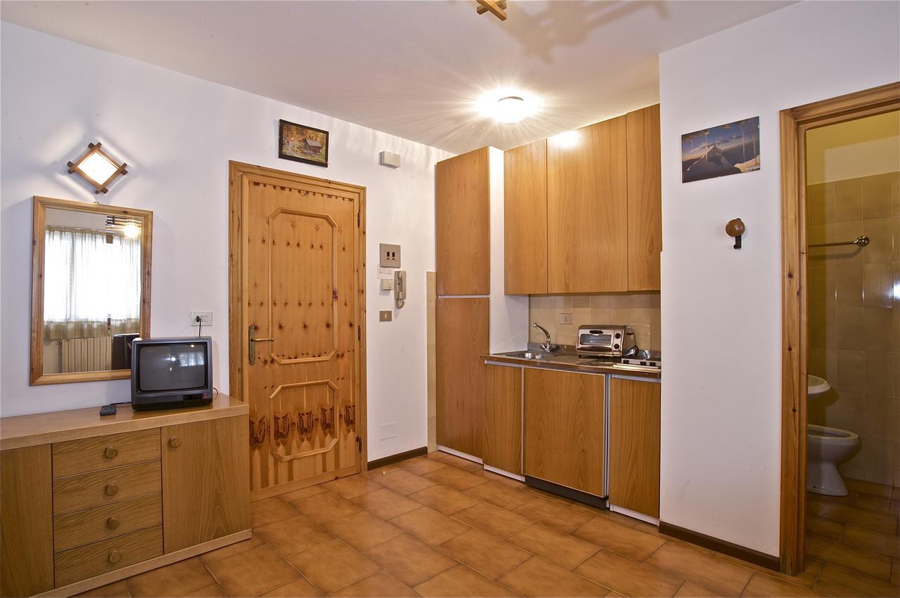 Residence Raffaella Santa Caterina Valfurva Exteriör bild